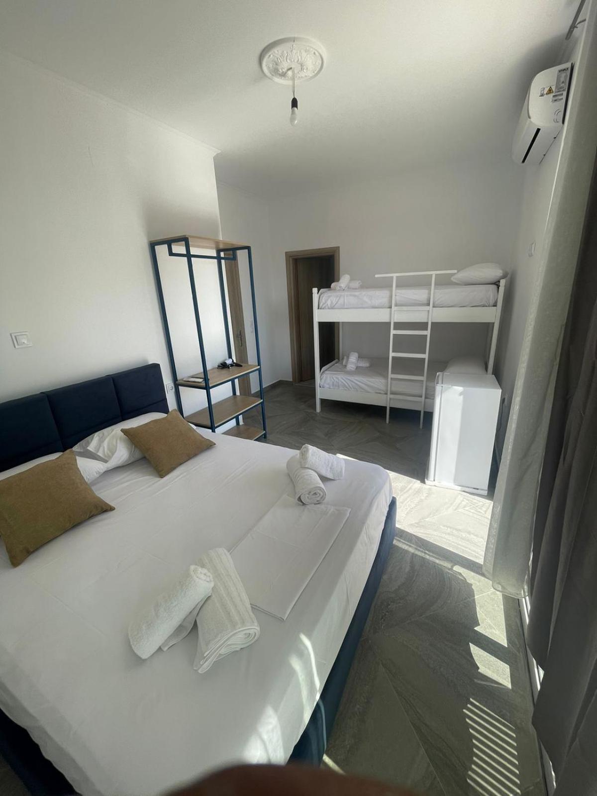 Vanesa Rooms Sarandë エクステリア 写真
