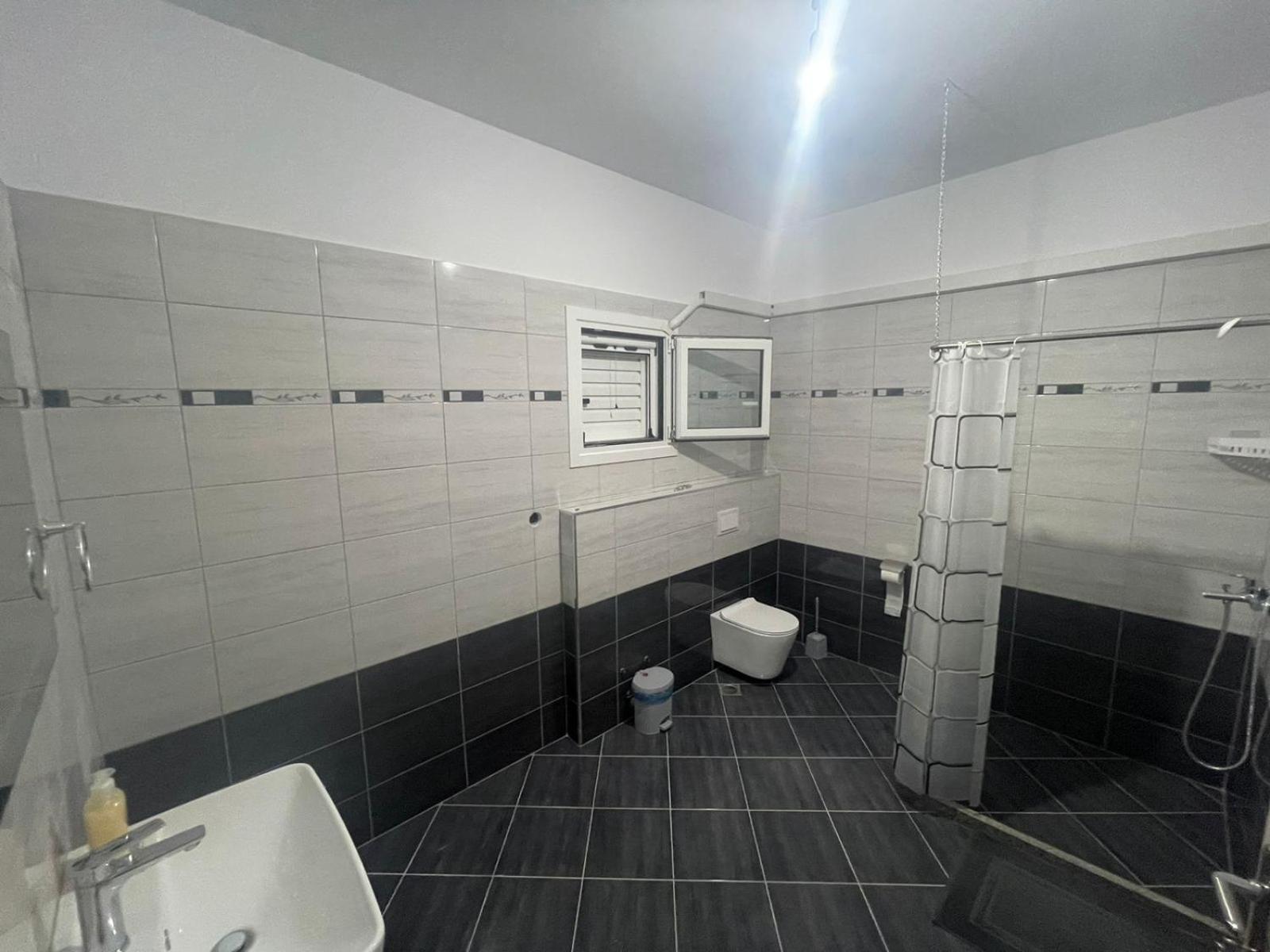 Vanesa Rooms Sarandë エクステリア 写真